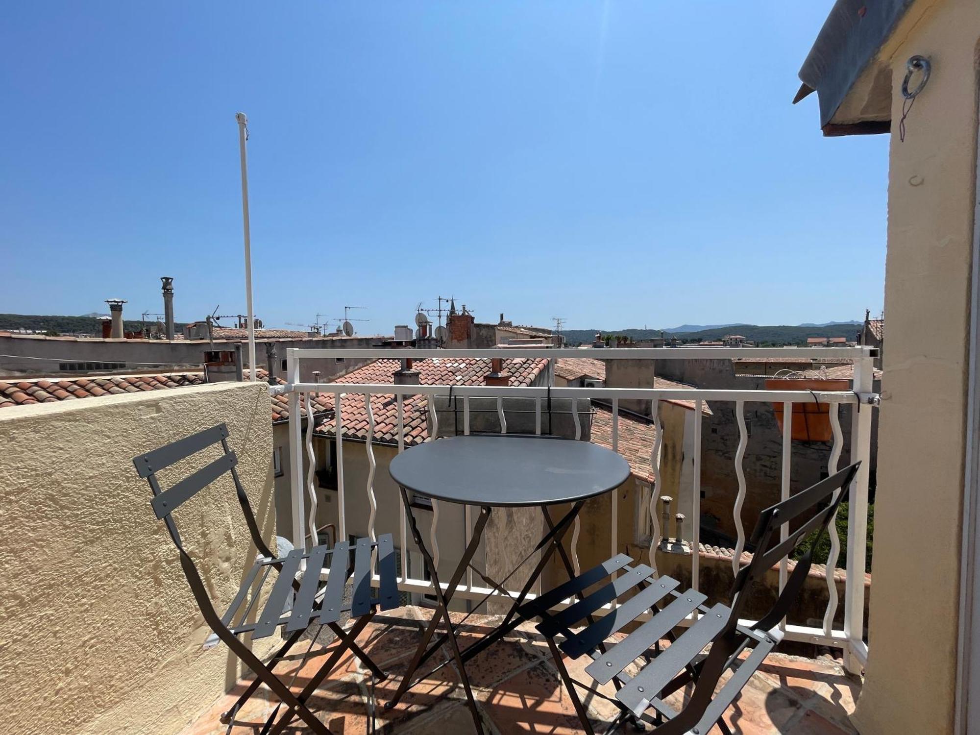 2 Pieces Climatise En Duplex Avec Terrasse Apartment Aix-en-Provence Exterior photo